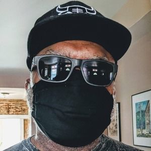 Meet your Posher, Bob